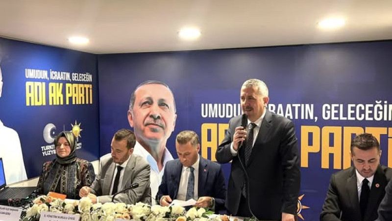 Gürcan İlçesini Ziyaret Etti