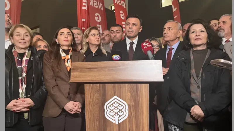 İstifa açıklamasına operasyon engel olamadı