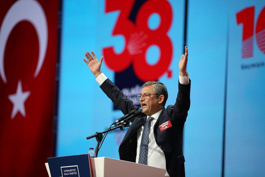 CHP’nin Yeni Genel Başkanı Özgür Özel