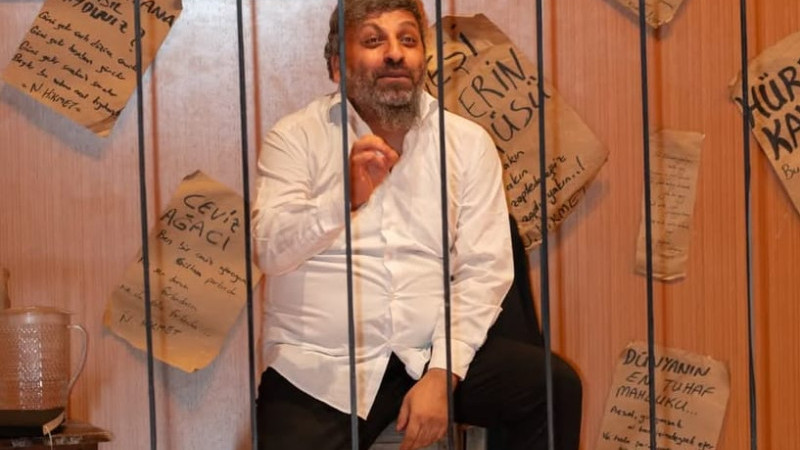 DEFNELİLER TİYATRO SALONU İSTİYOR