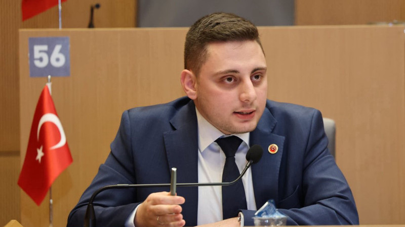 Umut Develioğlu Meclis Çalışmalarıyla Dikkatleri Çekiyor